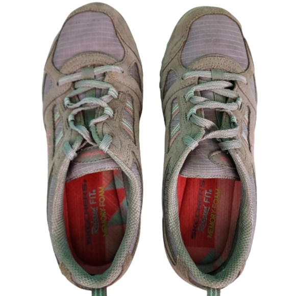 Skechers relaxed fit memory foam shoes, women's size 7, grey - Picture 8 of 9
